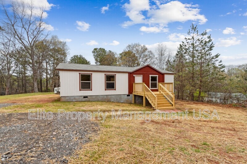 Gainesville House: 3530 Suggs Road