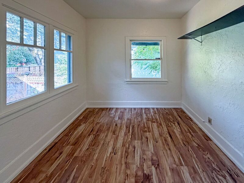 Photo 16 of rental home at 943 Washington Street