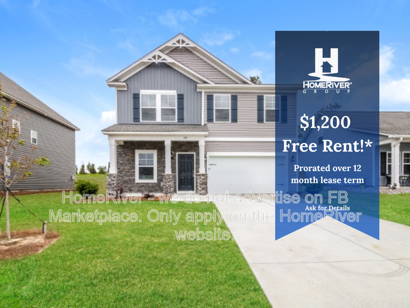 Lexington House: 224 Sundrop St