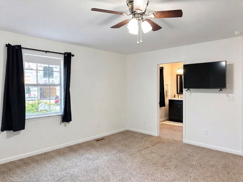 Main Rental Photo 14