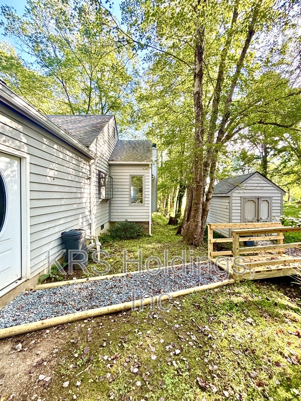 Stanardsville Condo: 487 Westwood Rd