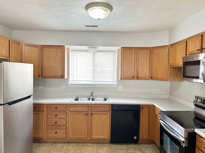 Wheaton Condo: 1007 Taft Ave