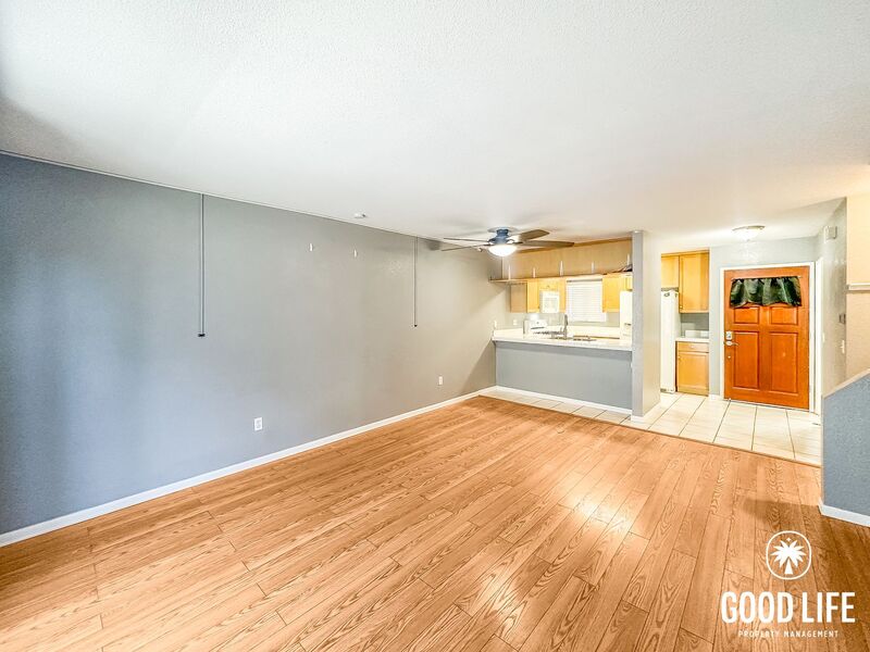 Imperial Beach House: 1460 15th St