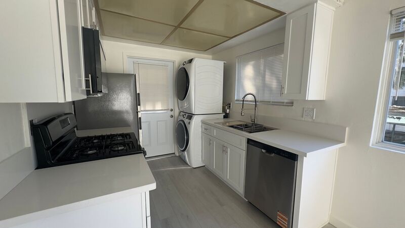 South Pasadena Condo: 1625 Raymond Hill Rd