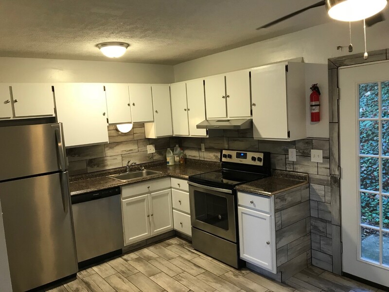 Ashtabula Condo: 711 Bunker Hill Rd #16
