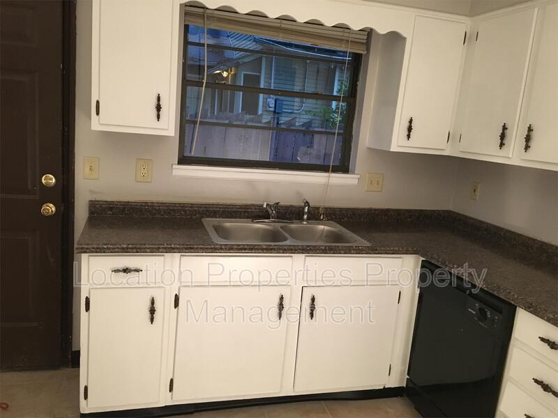 817 Connecticut Street, rental photo 4