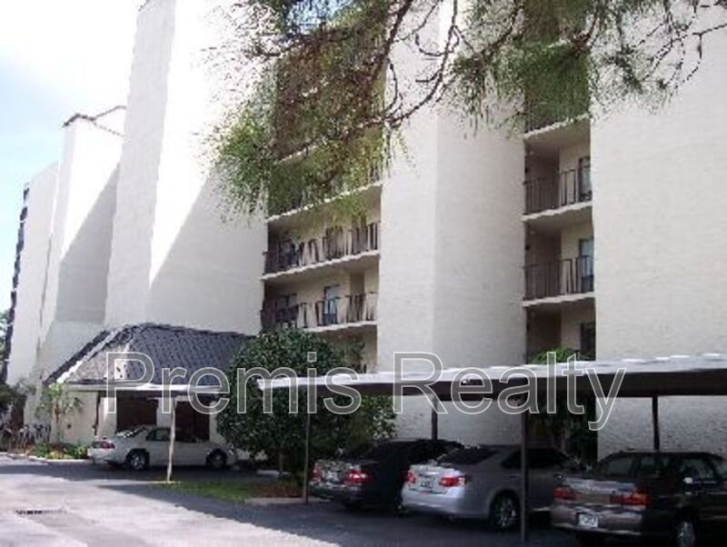 Clearwater Condo: 2900 Cove Cay Drive 2B