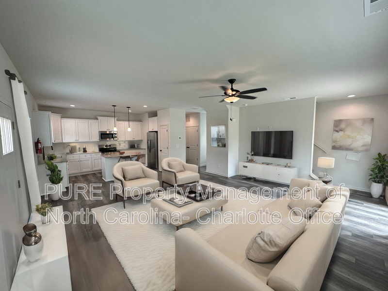 Charlotte House: 2649 Hemphill St