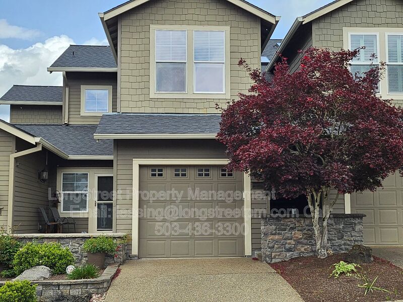 Happy Valley House: 10225 SE Bristol Ln