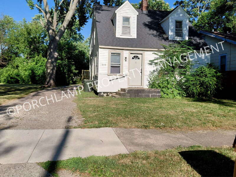 Muskegon Condo: 1848 Franklin Street