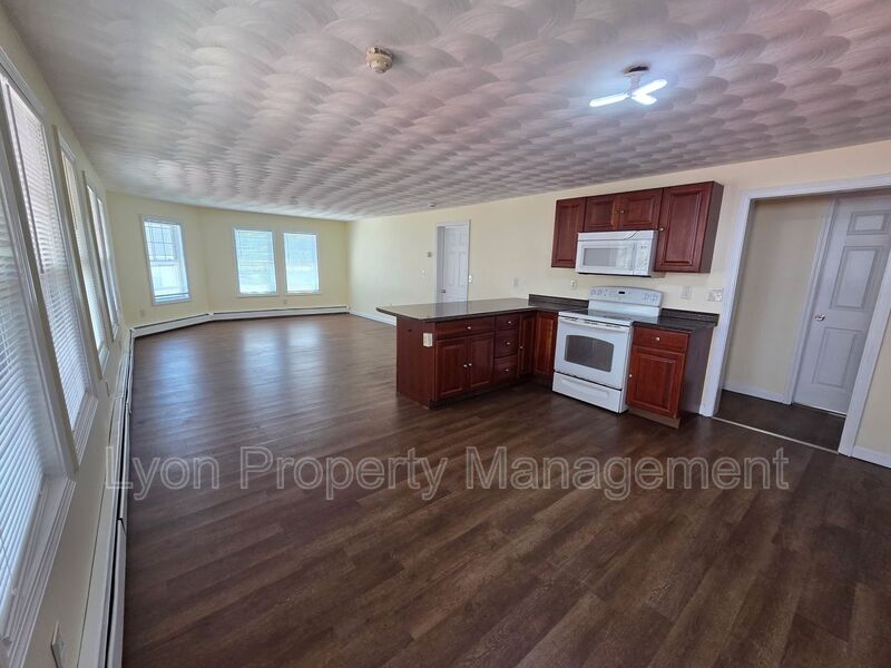 Woonsocket Condo: 313 High Street