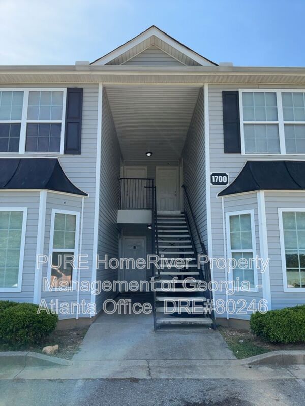 Cartersville Condo: 1700 - 1706 Stonehaven circle