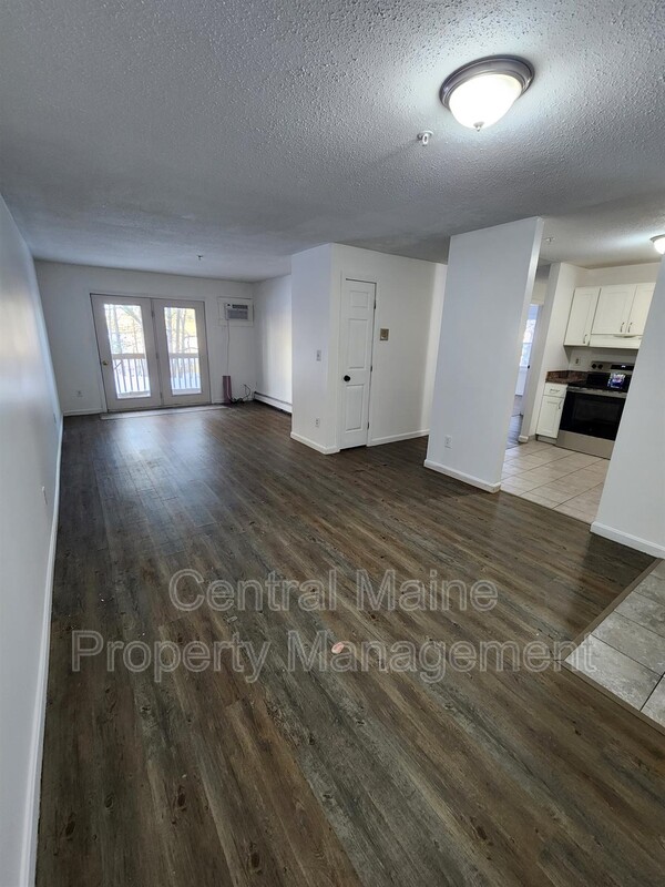Auburn Condo: 37 Northern Ave Heights