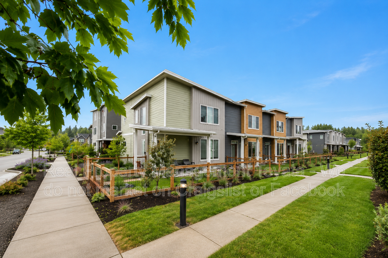 Bellingham House: 4228 Braeburn Ln