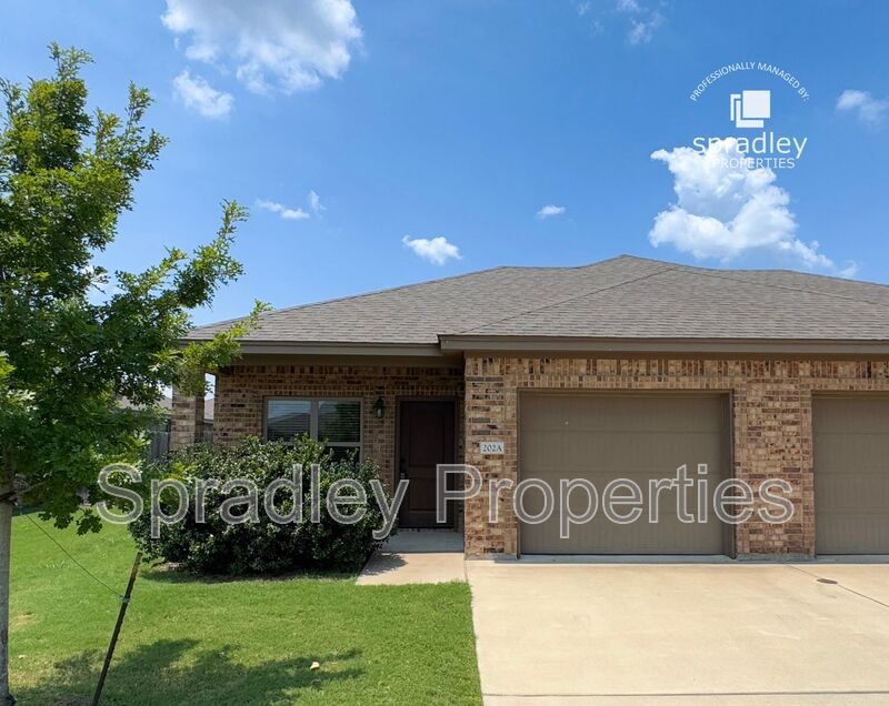 Troy Townhome: 202A Juniper Dr