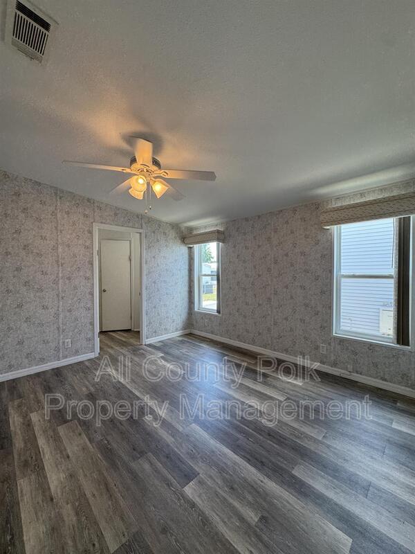 Main Rental Photo 15