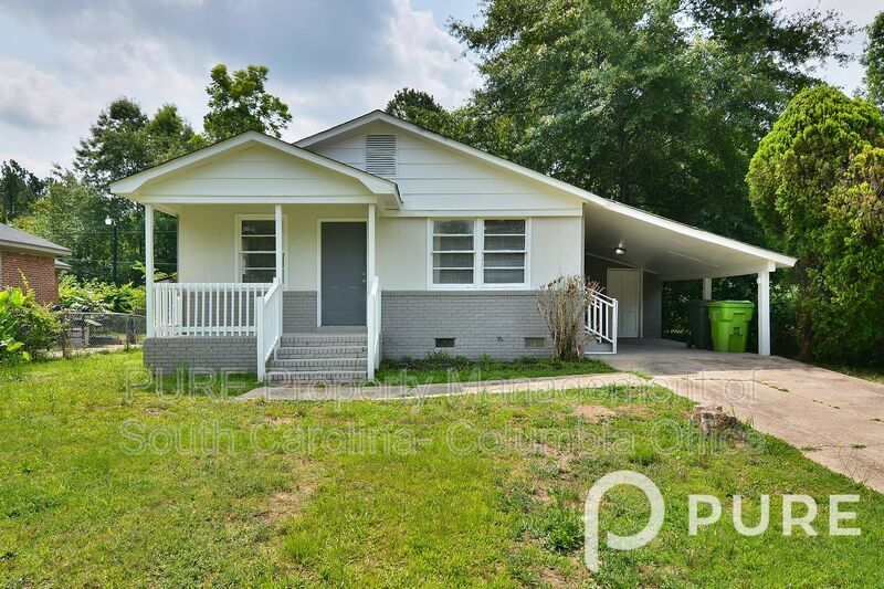 Columbia House: 2628 Windy Drive