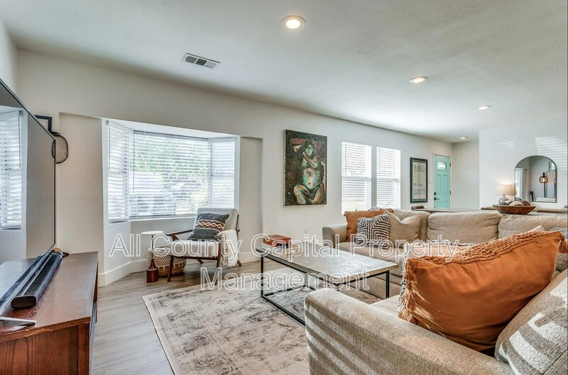 Main Rental Photo 7
