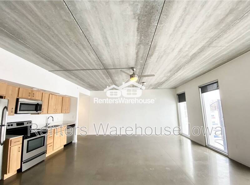 Des Moines Condo: 350 E Locust Street