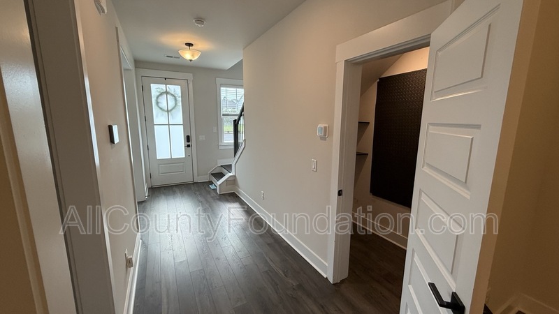 Main Rental Photo 16