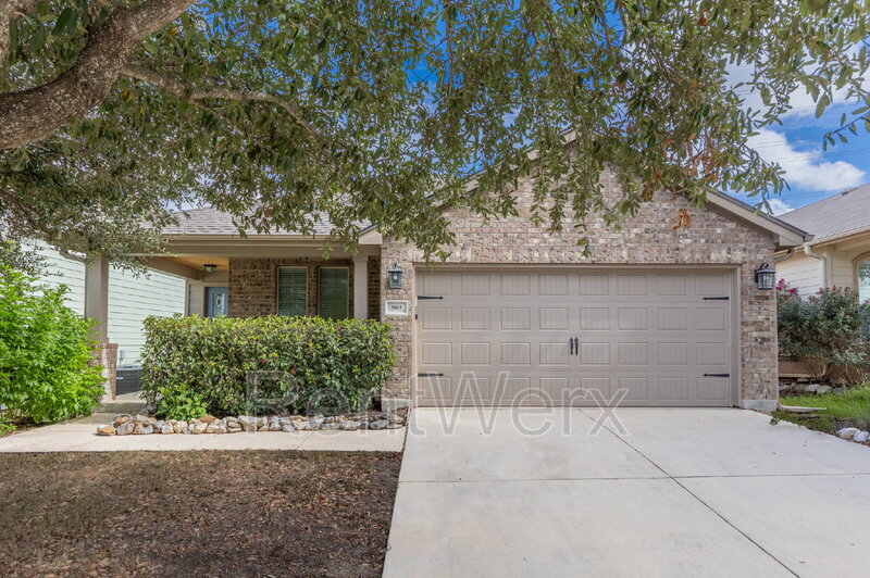 San Antonio House: 5815 Southern Knoll