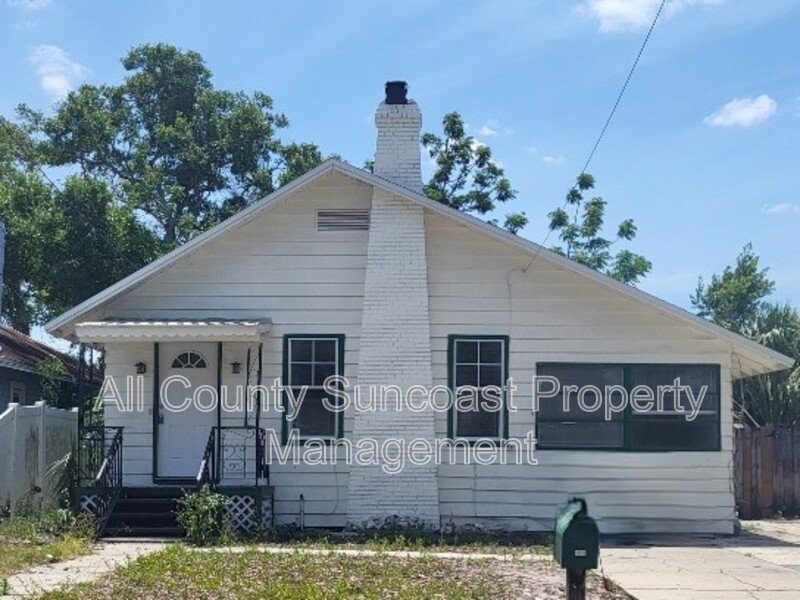 Clearwater House: 905 Lotus Path