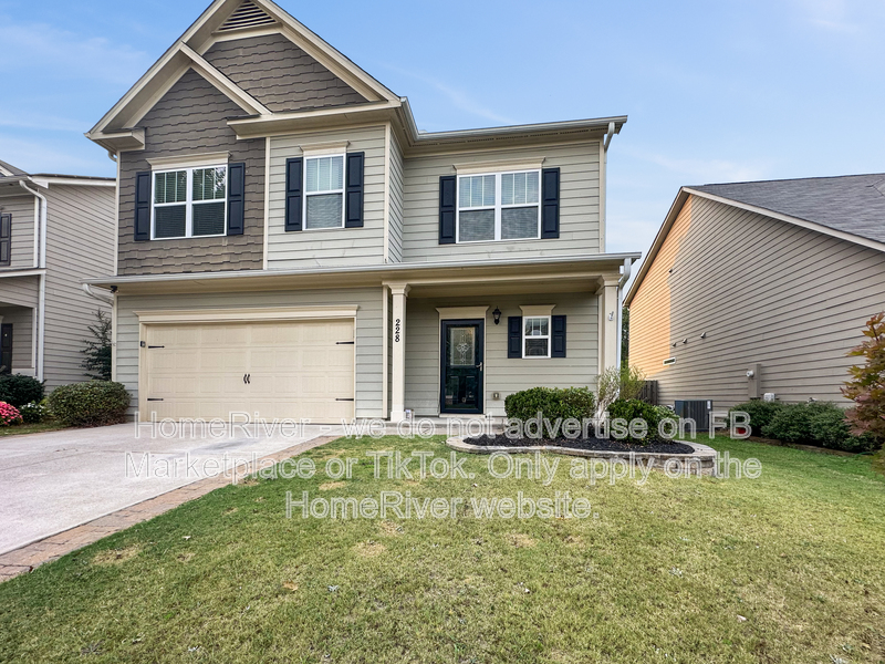 Ball Ground House: 228 Renford Rd