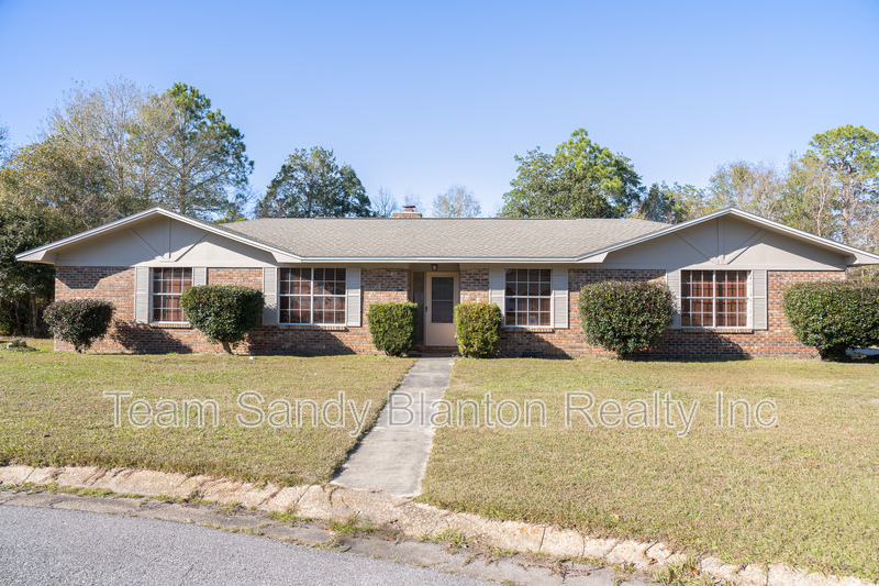 Pensacola House: 8238 Li Fair Drive