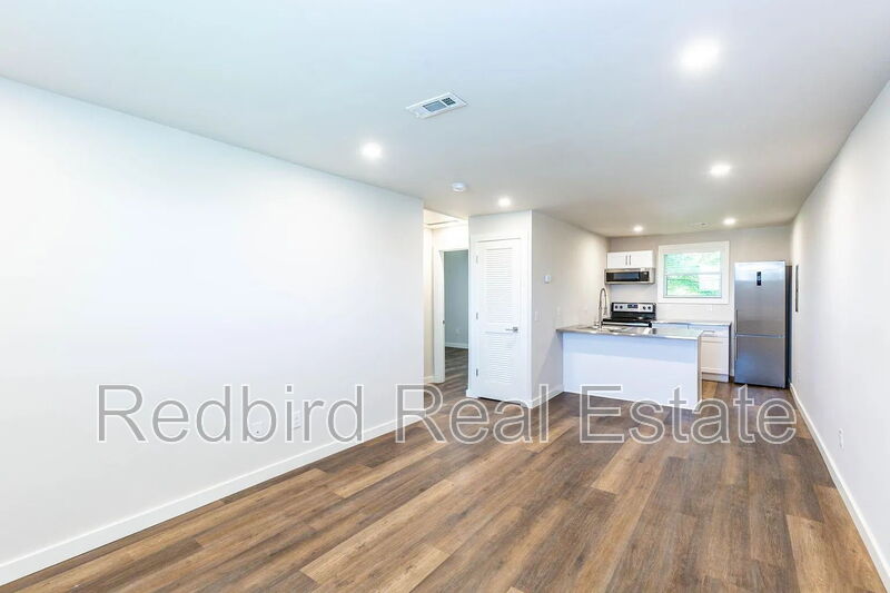 Nashville Apartment: 602 40th Ave N