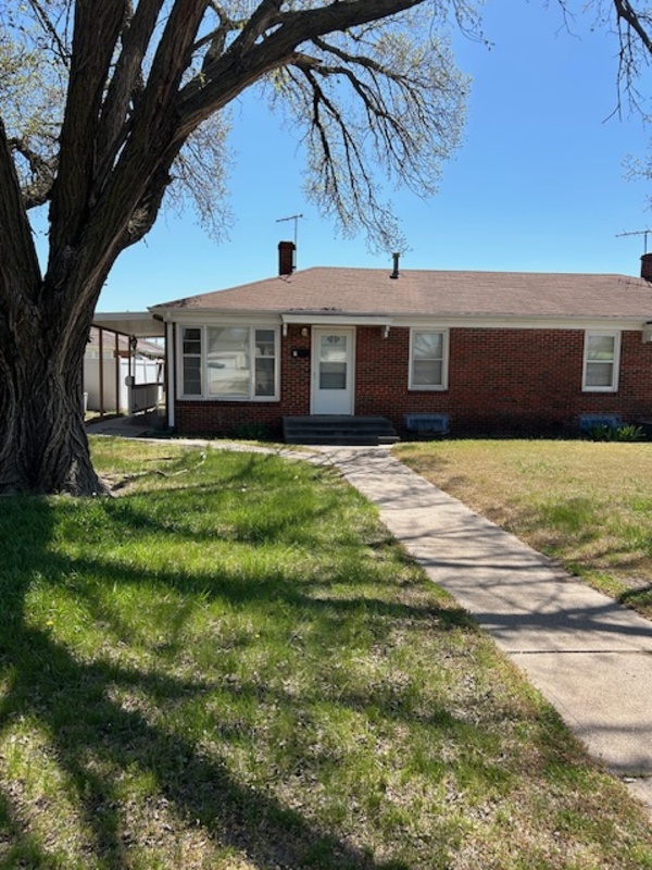 Hutchinson Condo: 3 East 28th Avenue - 3