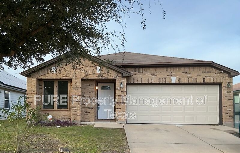 Taylor House: 704 Big Sur Trl