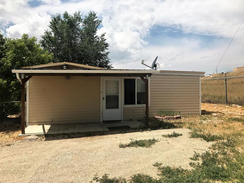 Casper House: 3262 Mid Way Road