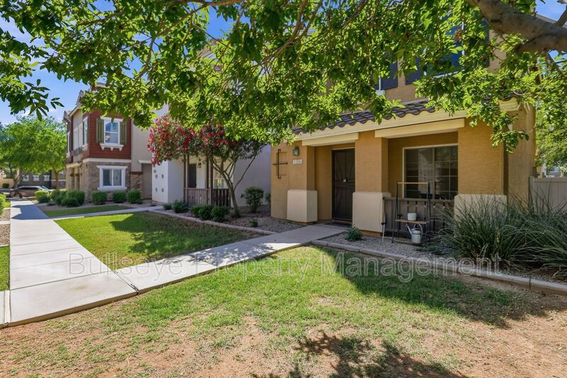 Gilbert House: 1380 S. Sabino Dr.