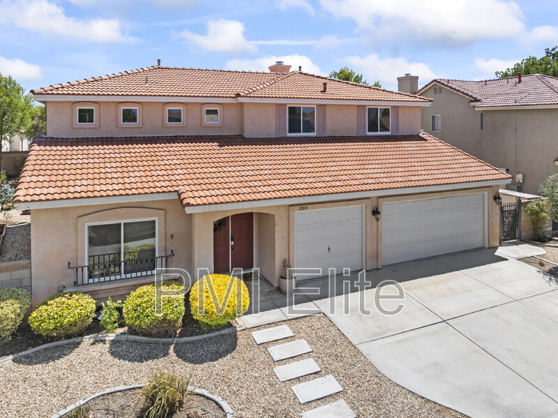 Lancaster House: 2814 Caruso Lane