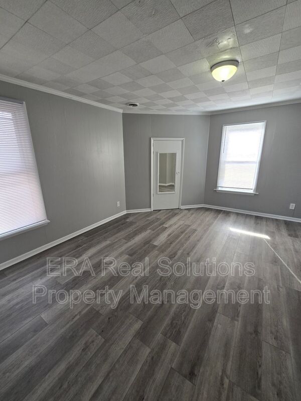 Columbus Condo: 1892 1/2 Denune Ave