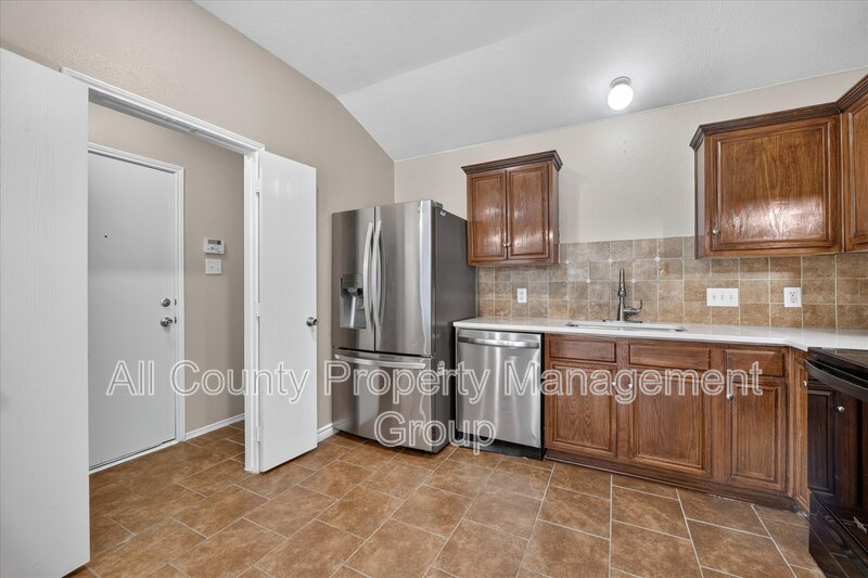 Main Rental Photo 8