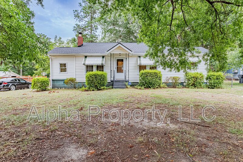 Greenville House: 20 Eastview Dr