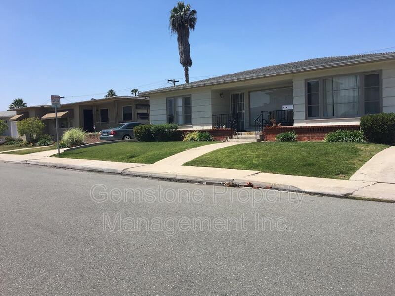 San Diego House: 4938 Art St