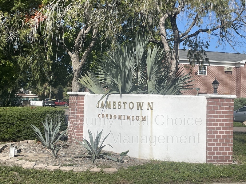 St. Petersburg Condo: 1165 83rd Ave N