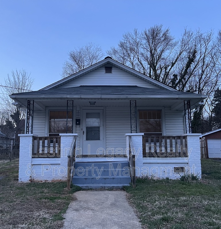 Winston Salem House: 417w 24th Street