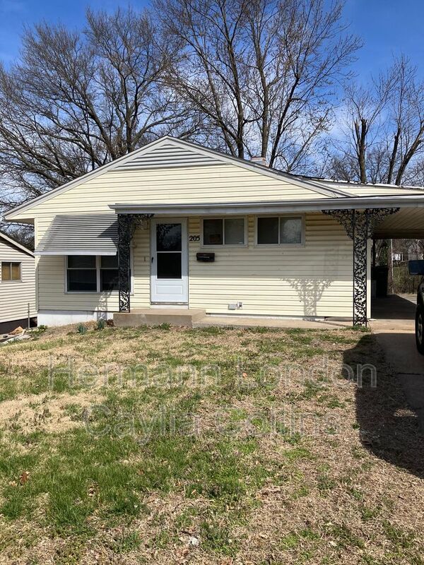 Saint Louis House: 205 Ben Nevis Road