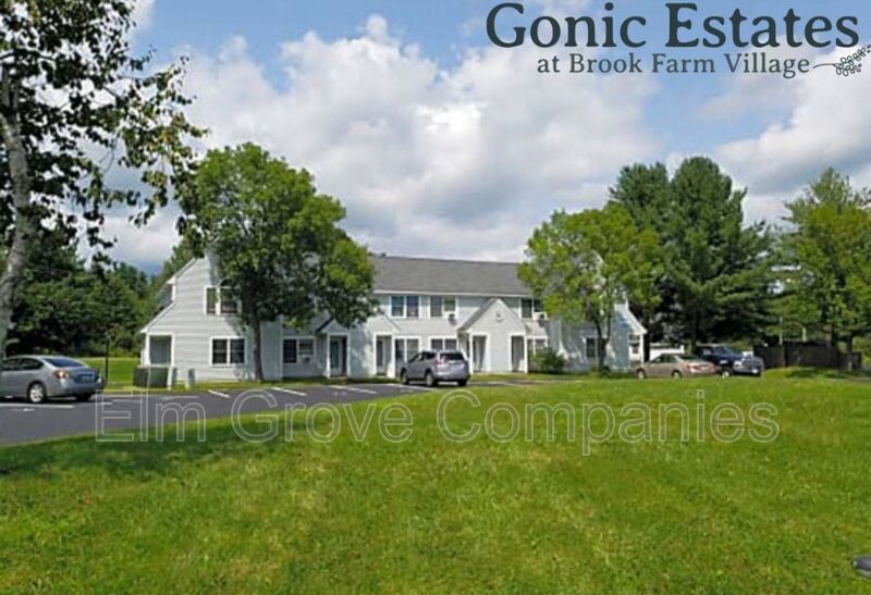 Rochester House: 37 Indian Brook Circle