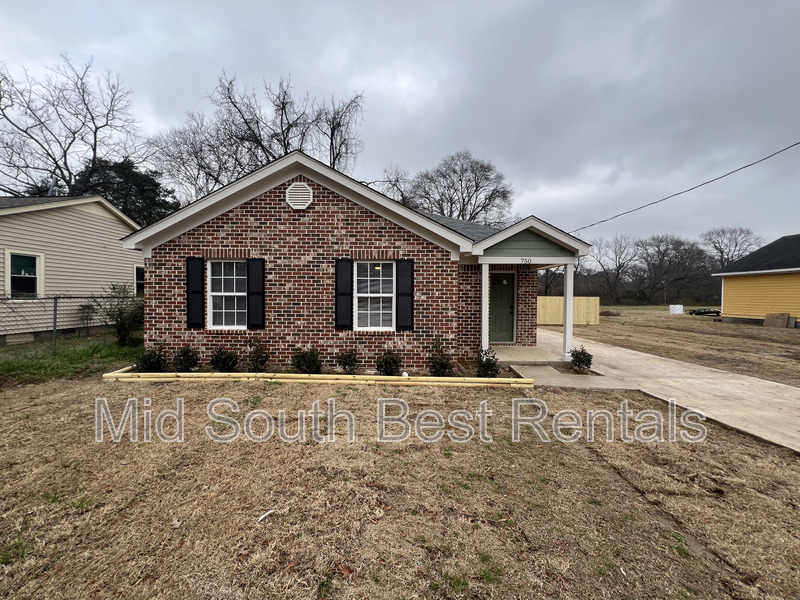 Memphis House: 750 Craft Rd