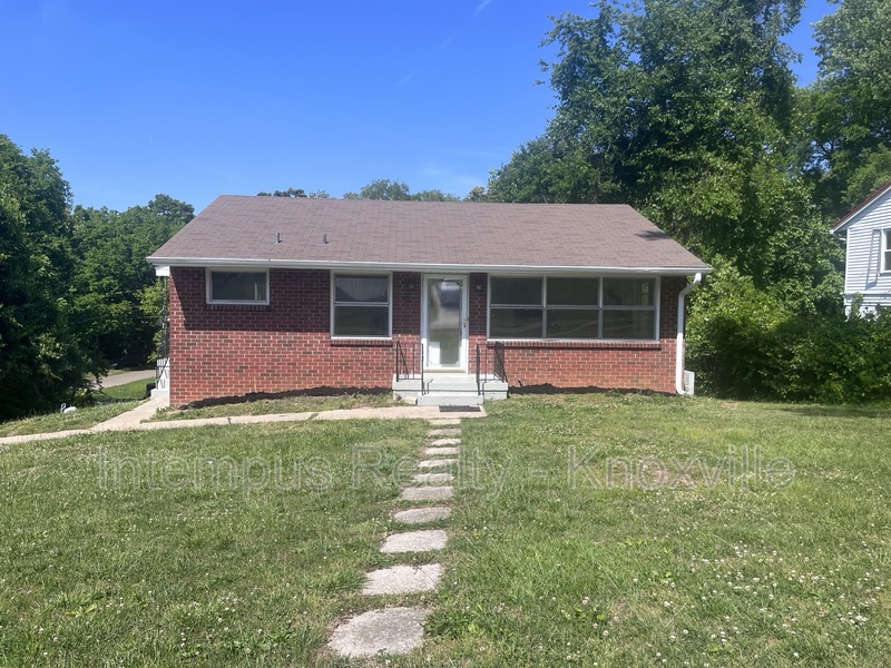 Knoxville House: 712 S Beaman St