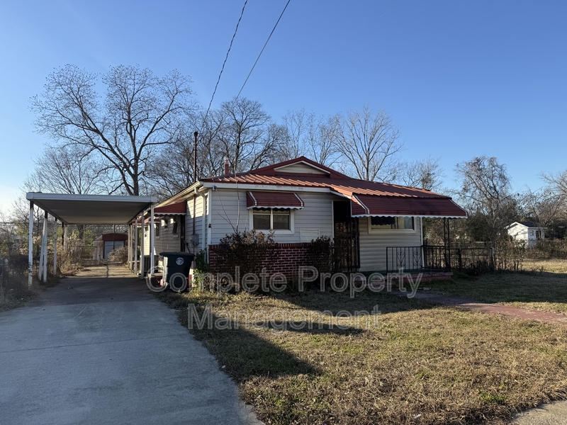 Birmingham House: 3348 34th Street North