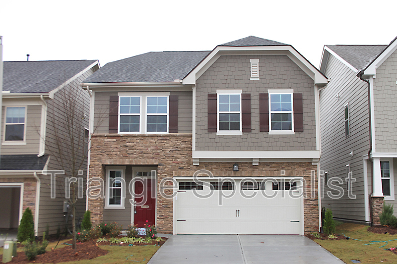 Morrisville House: 215 Begen Street