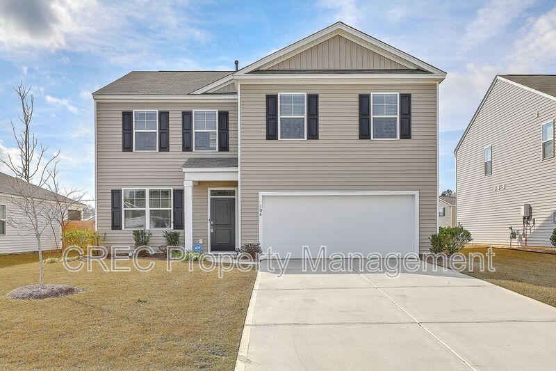 Summerville House: 104 Akeley Lane