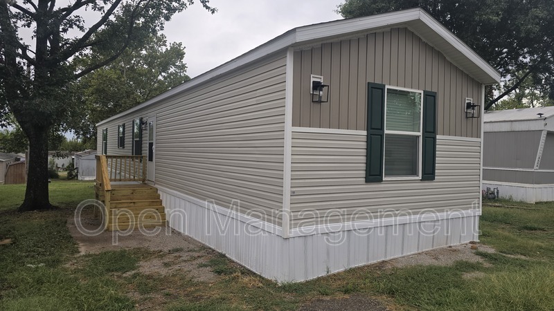 Joplin House: 4589 Peak Drive