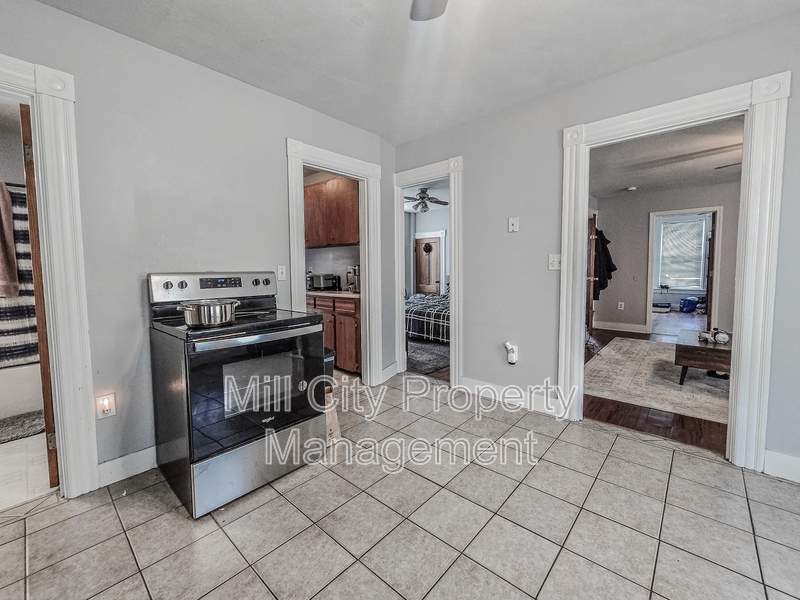 Manchester Condo: 463 Lake Avenue - 1