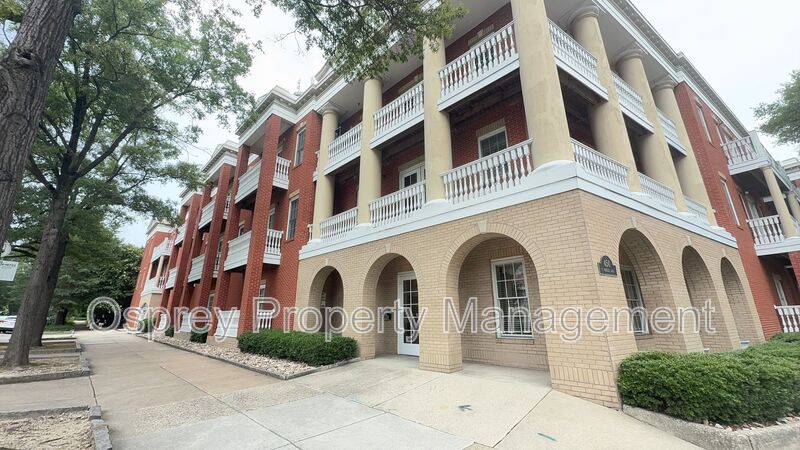 Modern 1-Bedroom Condo with Private Balcony! - Photo 1